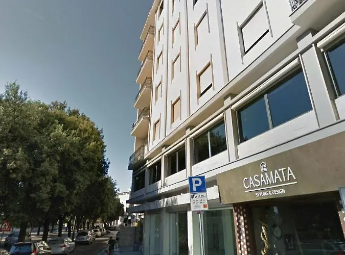 Ultimo Piano * לצ'ה