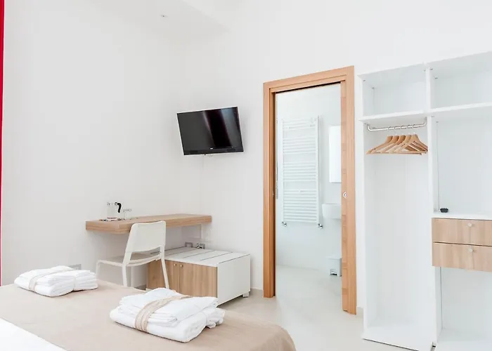 לינה וארוחת בוקר Ultimo Piano לצ'ה